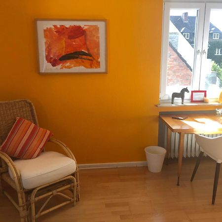 Ferienwohnung Glueck In Benrath Düsseldorf Exterior foto